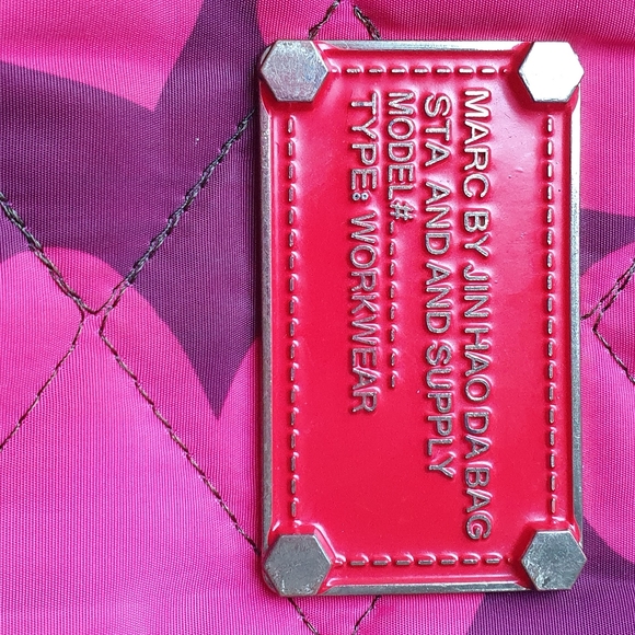 Marc Jacob Tote Bag - Picture 11 of 11